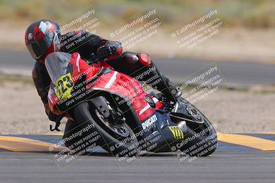 media/Sep-30-2023-SoCal Trackdays (Sat) [[636657bffb]]/Turn 16 (1145am)/